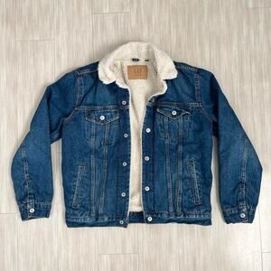GAP DENIM COAT W/ SHERPA LINING